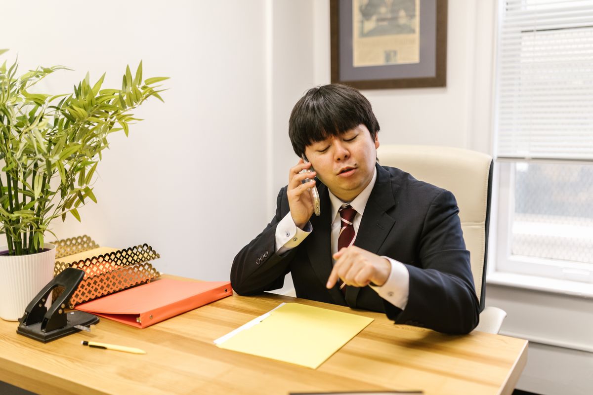 Tư vấn qua điện thoại chọn báo và chuyên mục phù hợp